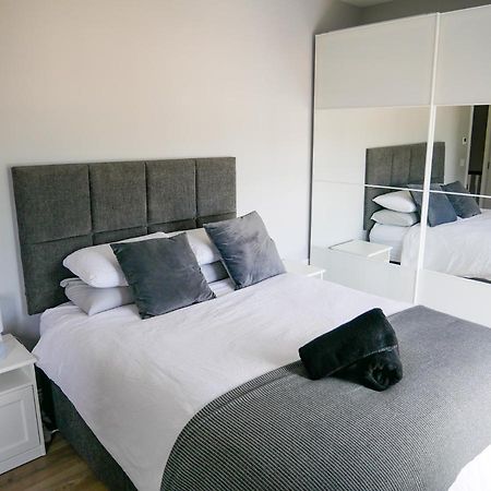 Entire Modern Home With Seaview And Parking Wicklow Esterno foto