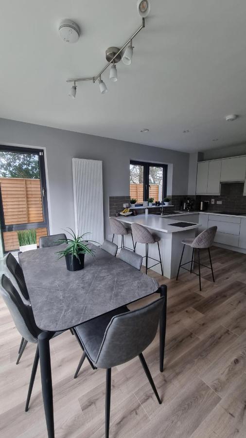 Entire Modern Home With Seaview And Parking Wicklow Esterno foto